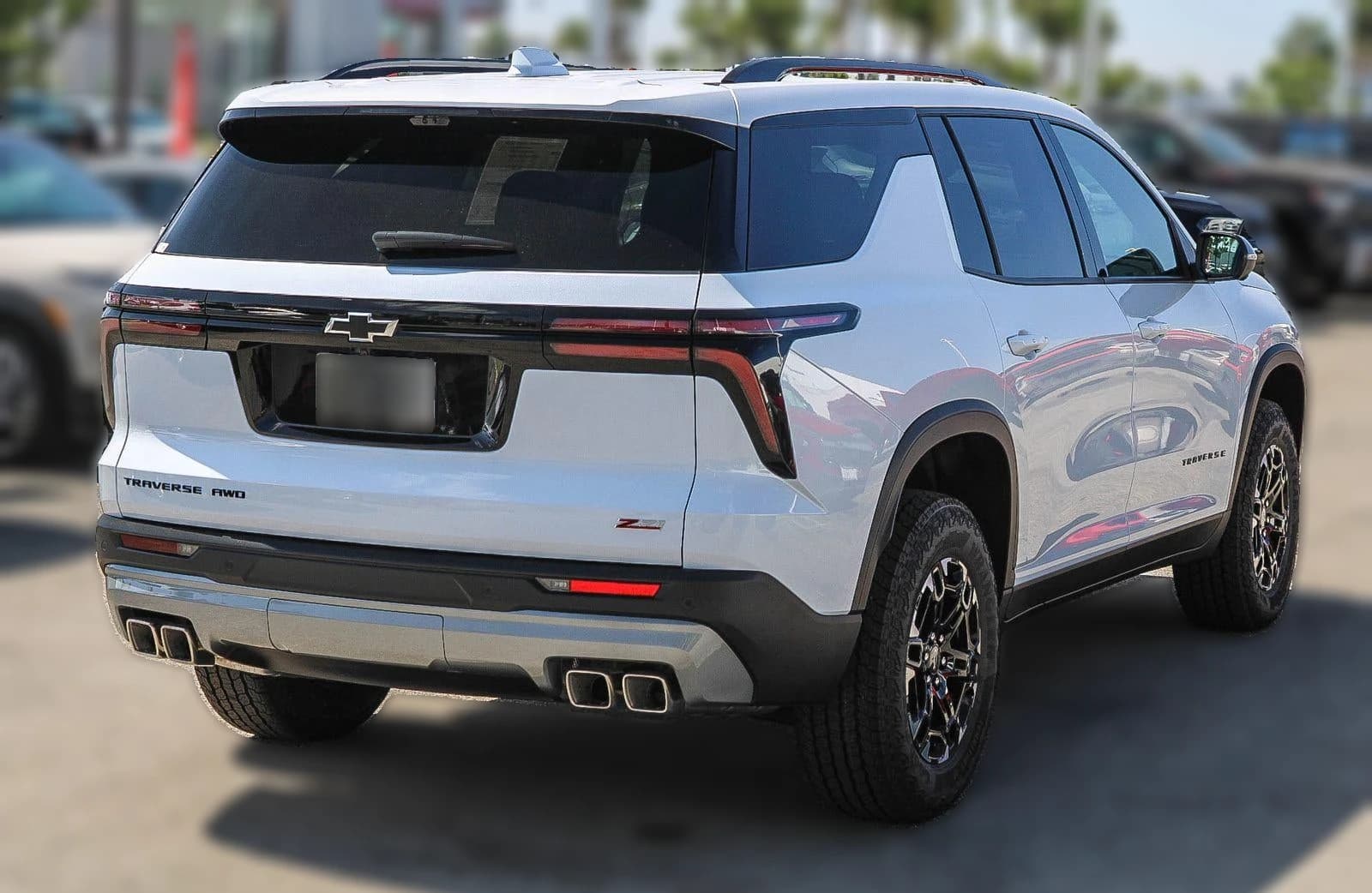 Chevrolet Traverse AWD Z71 4dr 2027 — side view