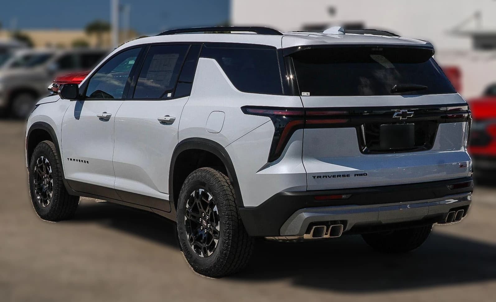 Chevrolet Traverse AWD Z71 4dr 2027 — side view