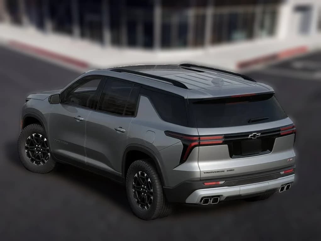 Chevrolet Traverse AWD Z71 4dr 2027 — side view