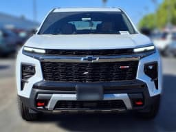 Chevrolet Traverse AWD Z71 4dr 2027 — side view