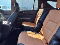 Chevrolet Traverse AWD Z71 4dr 2027 — side view