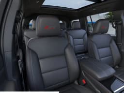 Chevrolet Traverse AWD Z71 4dr 2026 — side view