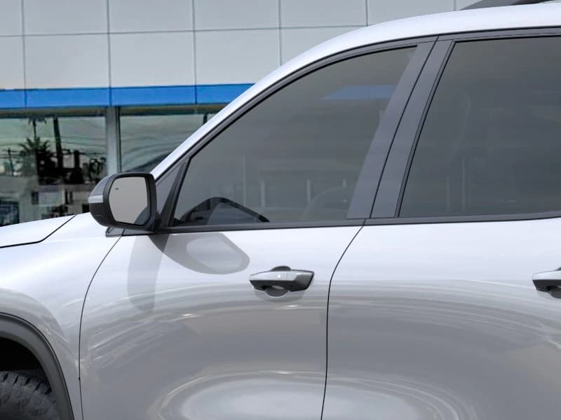 Chevrolet Traverse AWD Z71 4dr 2026 — side view