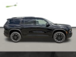 Chevrolet Traverse AWD Z71 4dr 2027 — side view