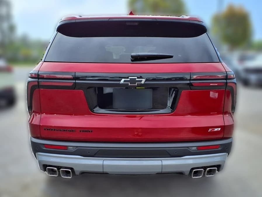 Chevrolet Traverse AWD Z71 4dr 2026 — side view