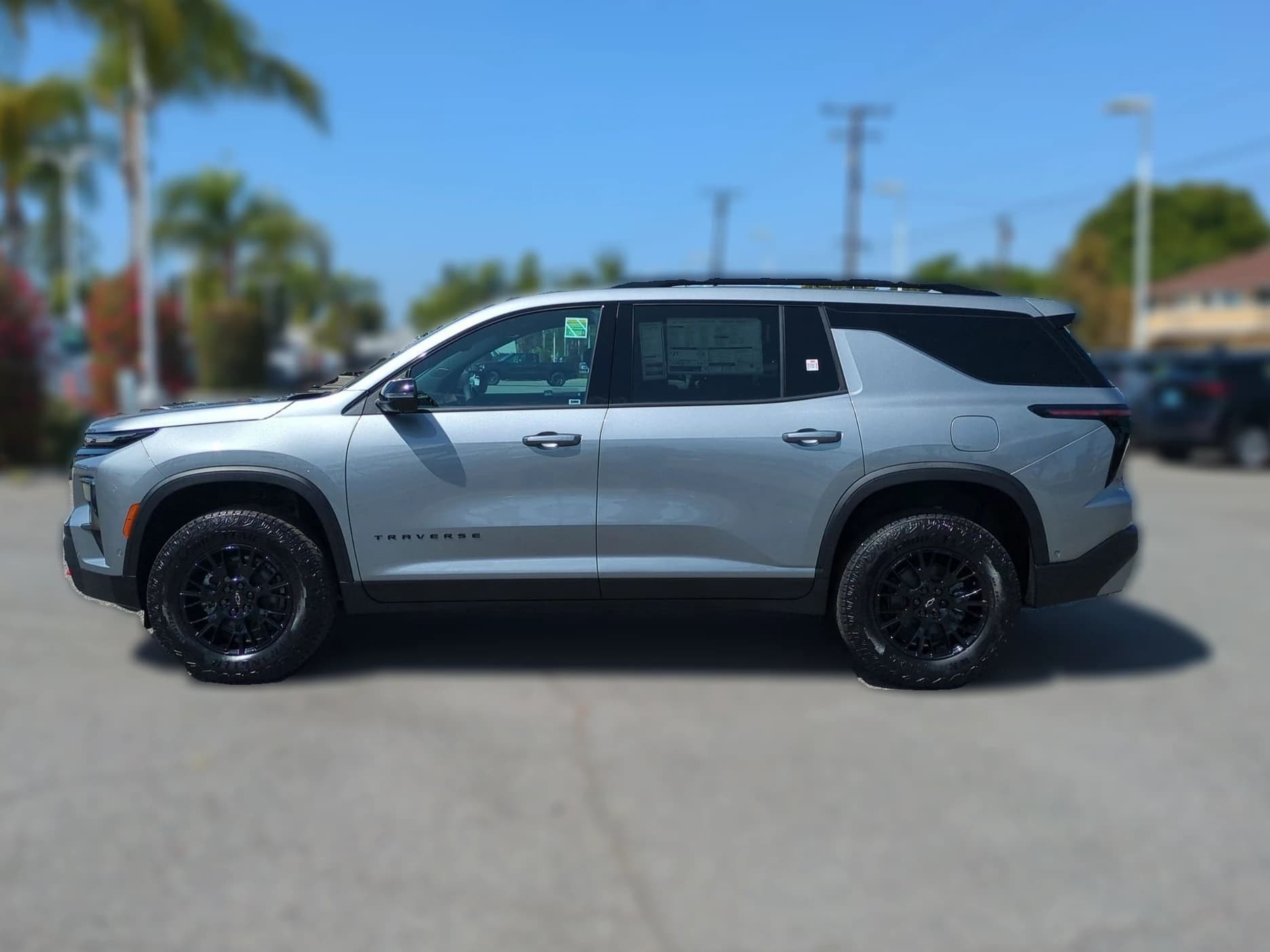 Chevrolet Traverse AWD Z71 4dr 2026 — side view