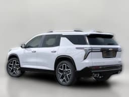 Chevrolet Traverse AWD High Country 4dr 2026 — side view