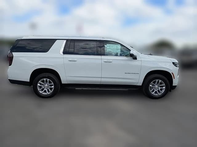 Chevrolet Suburban LS 2WD 4dr 2026 — side view