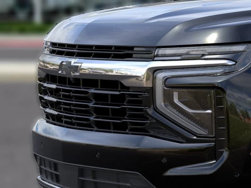 Chevrolet Suburban LS 2WD 4dr 2026 — side view