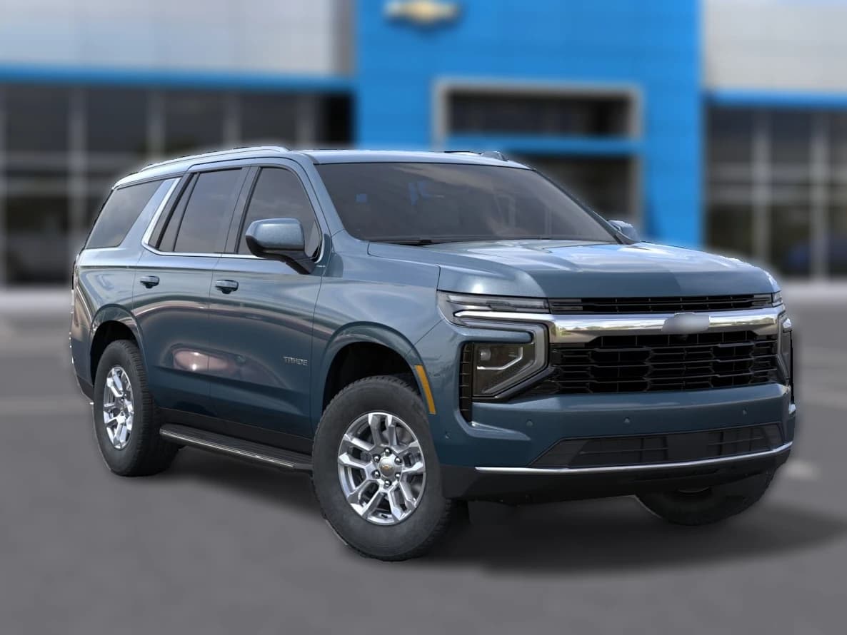 Chevrolet Tahoe LS 2WD 4dr 2026 — side view