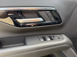Chevrolet Tahoe LS 2WD 4dr 2026 — side view