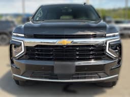 Chevrolet Suburban LS 4WD 4dr 2026 — side view