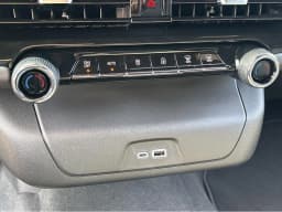 Chevrolet Suburban LS 4WD 4dr 2026 — side view