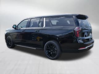 Chevrolet Suburban LS 4WD 4dr