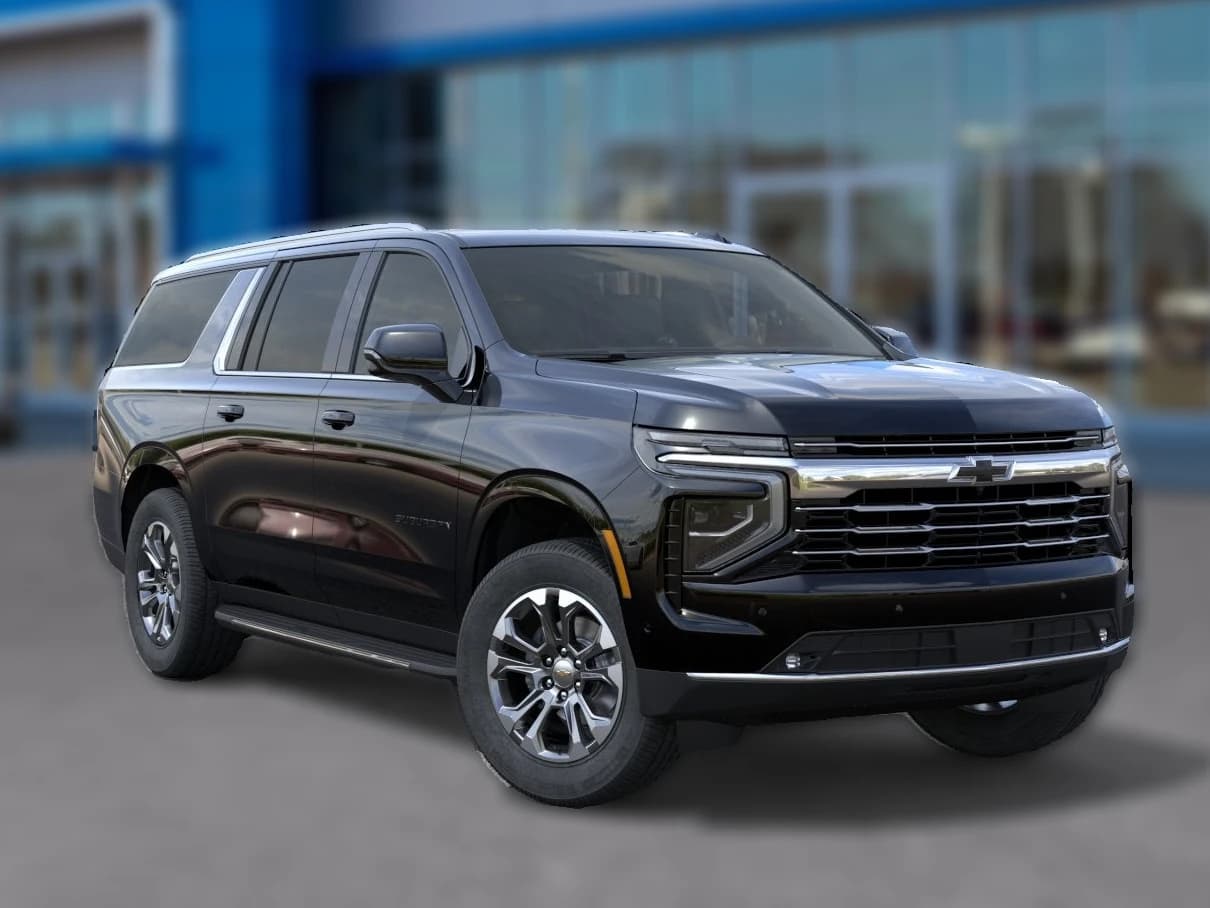 Chevrolet Suburban LT 4WD 4dr 2026 — side view