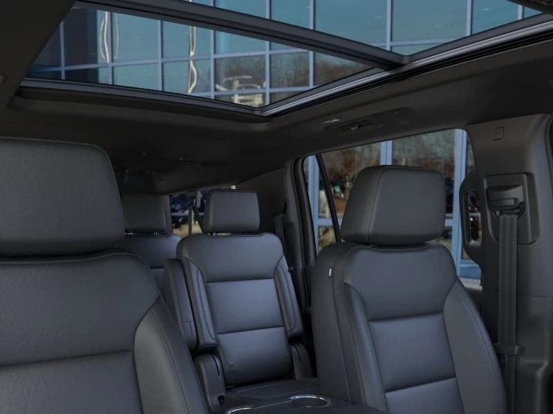 Chevrolet Suburban LT 4WD 4dr 2026 — side view