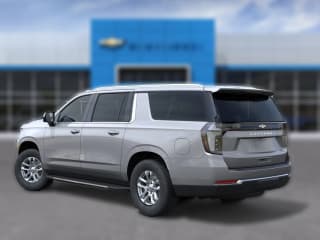 Chevrolet Suburban LT 4WD 4dr