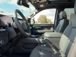 Chevrolet Suburban Z71 4WD 4dr 2027 — side view