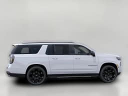 Chevrolet Suburban RST 4WD 4dr 2026 — side view
