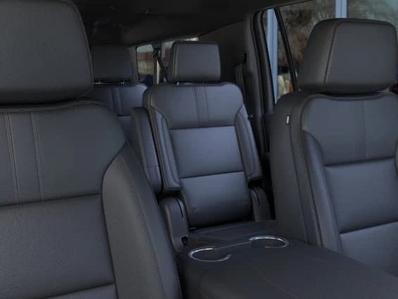 Chevrolet Suburban RST 4WD 4dr 2026 — side view