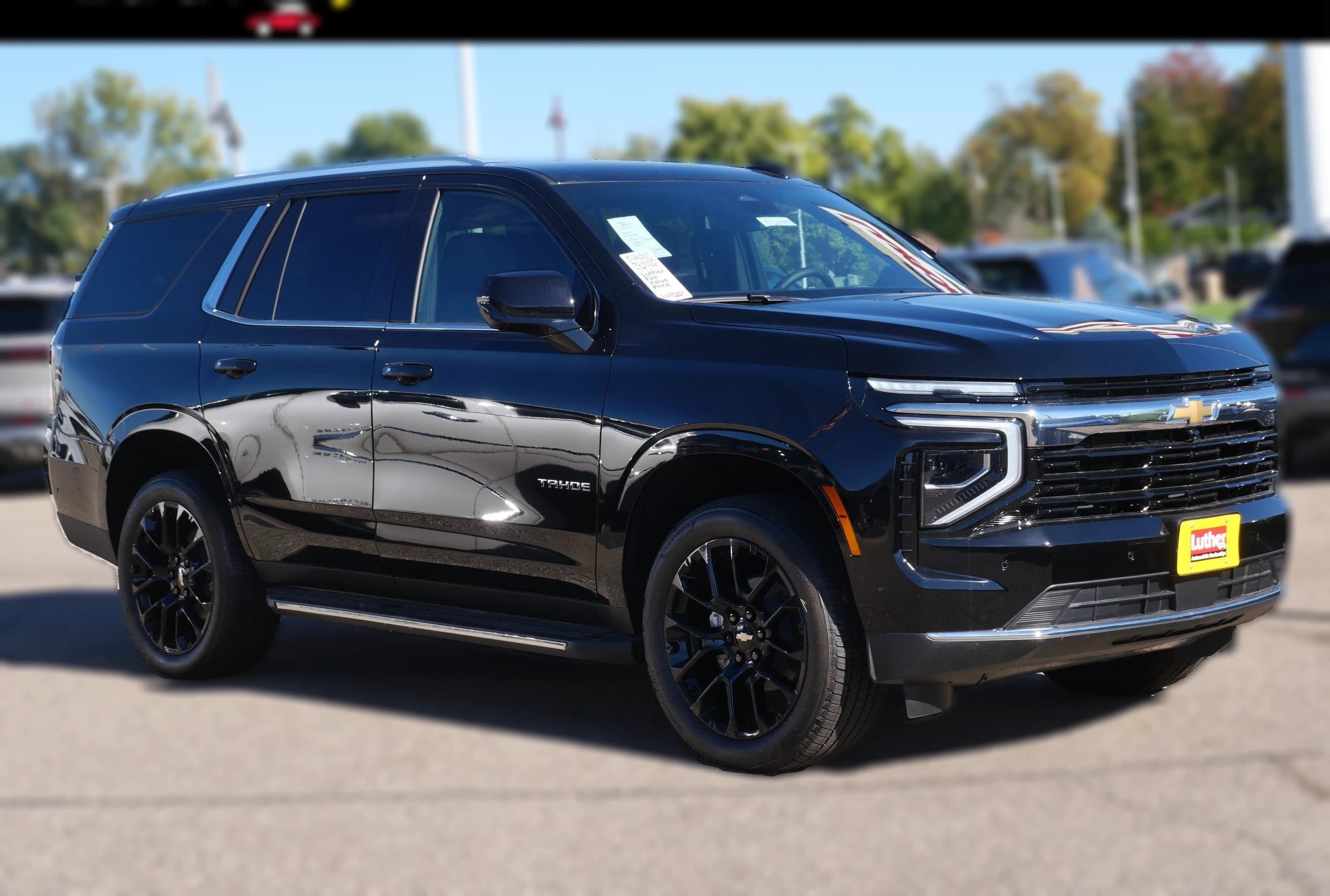 Chevrolet Tahoe LS 4WD 4dr 2026 — side view