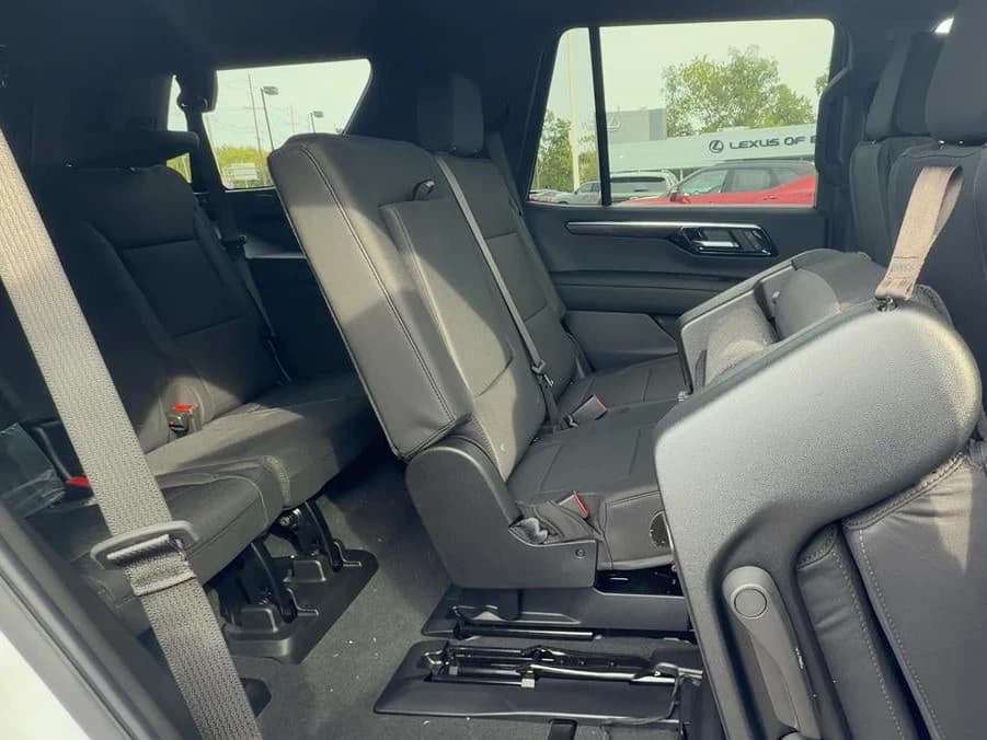 Chevrolet Tahoe LS 4WD 4dr 2027 — side view