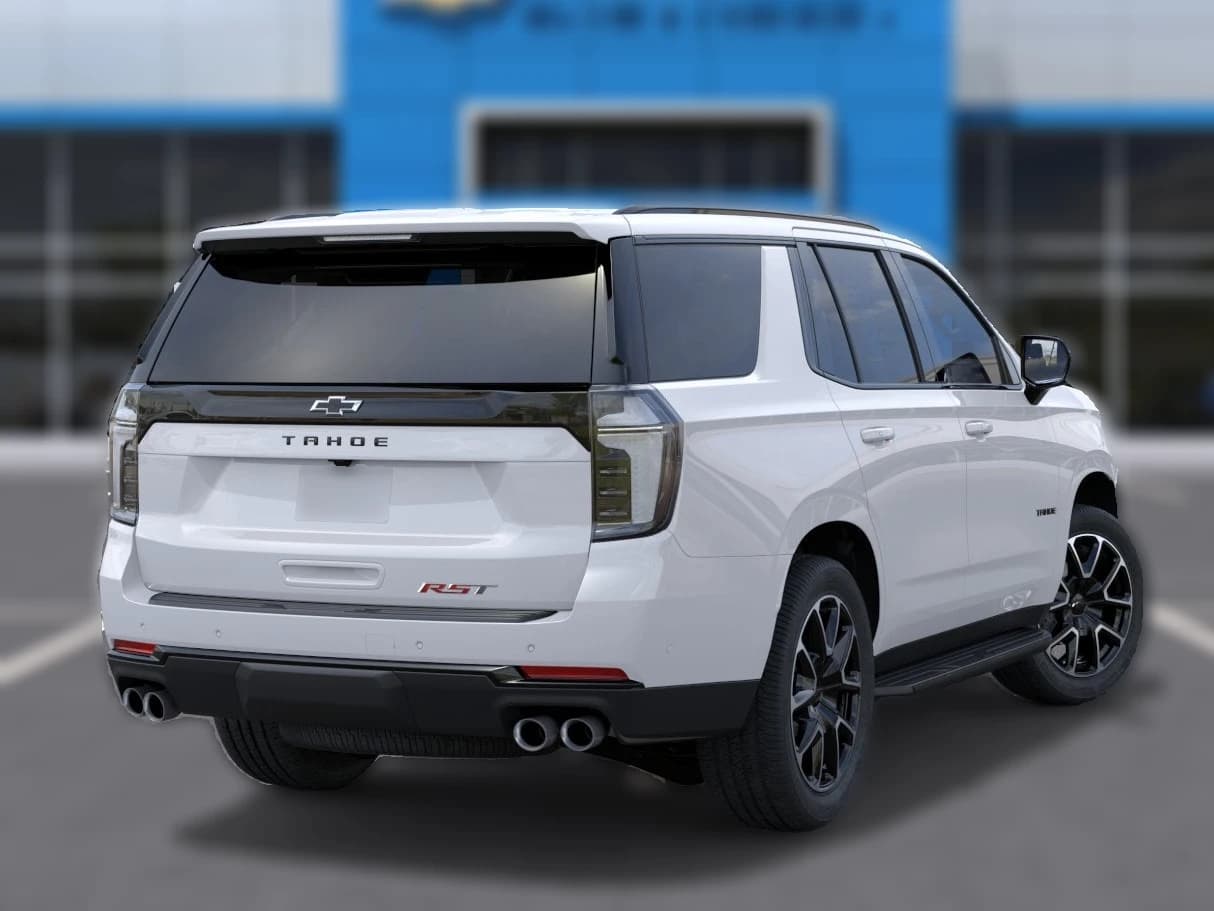 Chevrolet Tahoe RST 4WD 4dr 2026 — side view