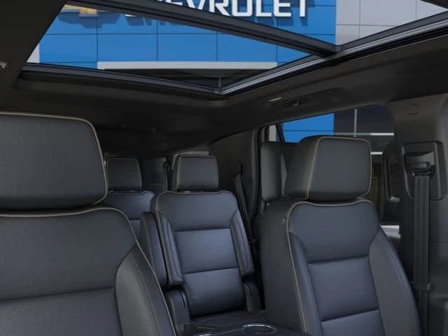 Chevrolet Tahoe Premier 4WD 4dr 2025 — side view