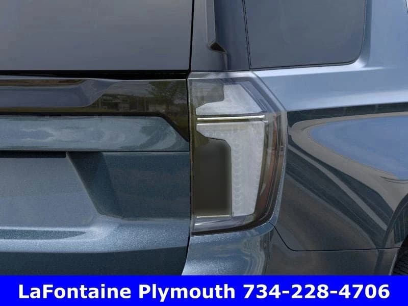 Chevrolet Tahoe High Country 4WD 4dr 2025 — side view