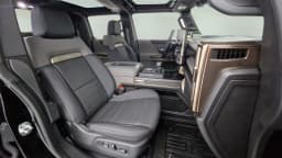 GMC HUMMER EV Pickup 3X e4WD Crew Cab 2025 — side view