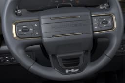 GMC HUMMER EV Pickup 3X e4WD Crew Cab 2025 — side view