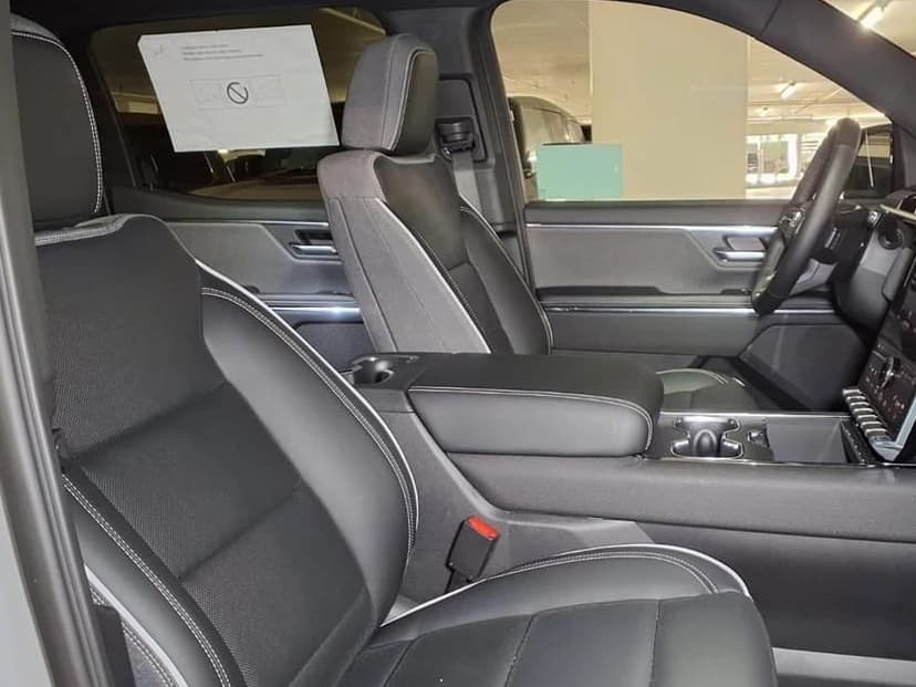 GMC Sierra EV Standard Range Elevation e4WD Crew Cab 2026 — side view