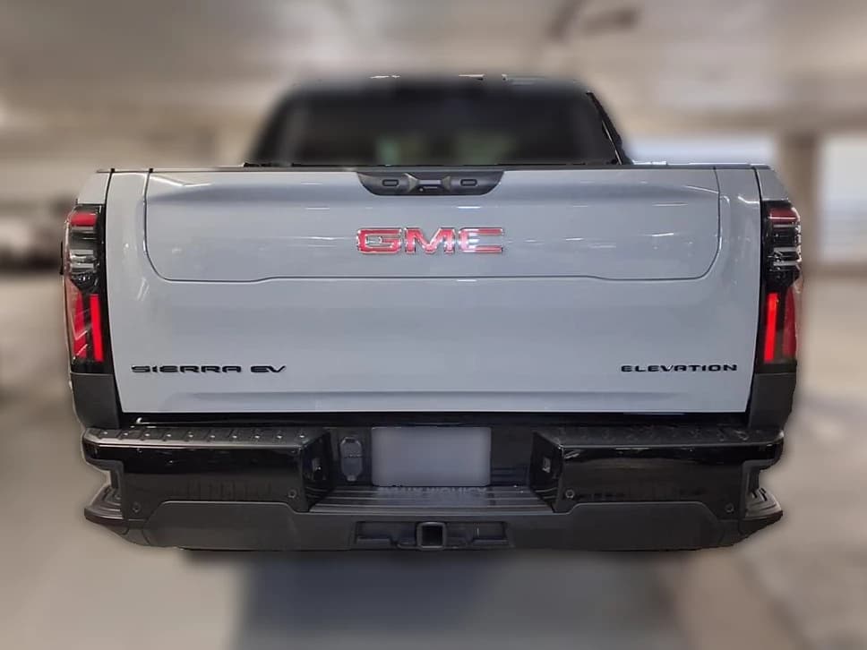 GMC Sierra EV Standard Range Elevation e4WD Crew Cab 2026 — side view