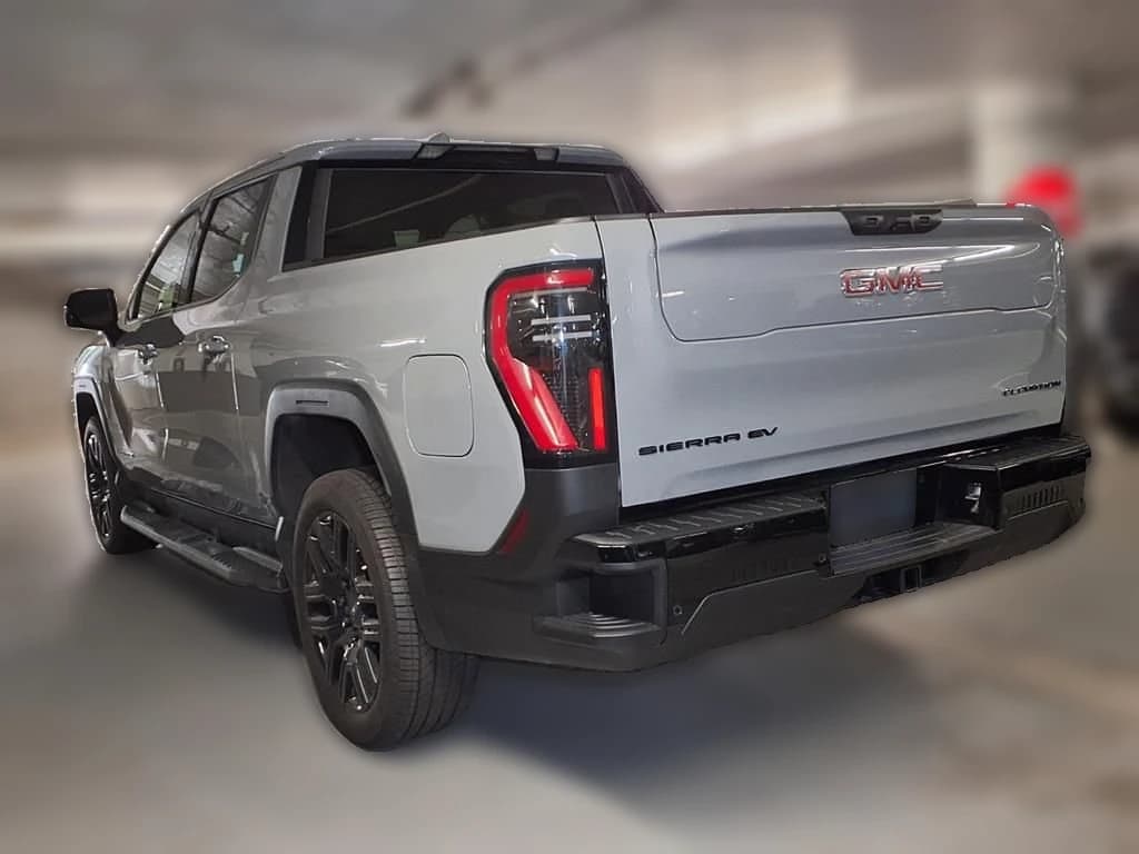GMC Sierra EV Standard Range Elevation e4WD Crew Cab 2026 — side view