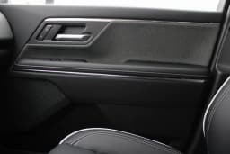 GMC Sierra EV Extended Range Elevation e4WD Crew Cab 2026 — side view