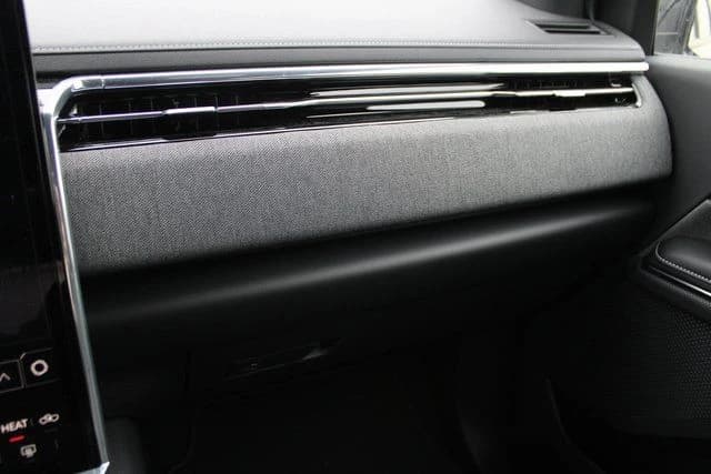 GMC Sierra EV Extended Range Elevation e4WD Crew Cab 2026 — side view