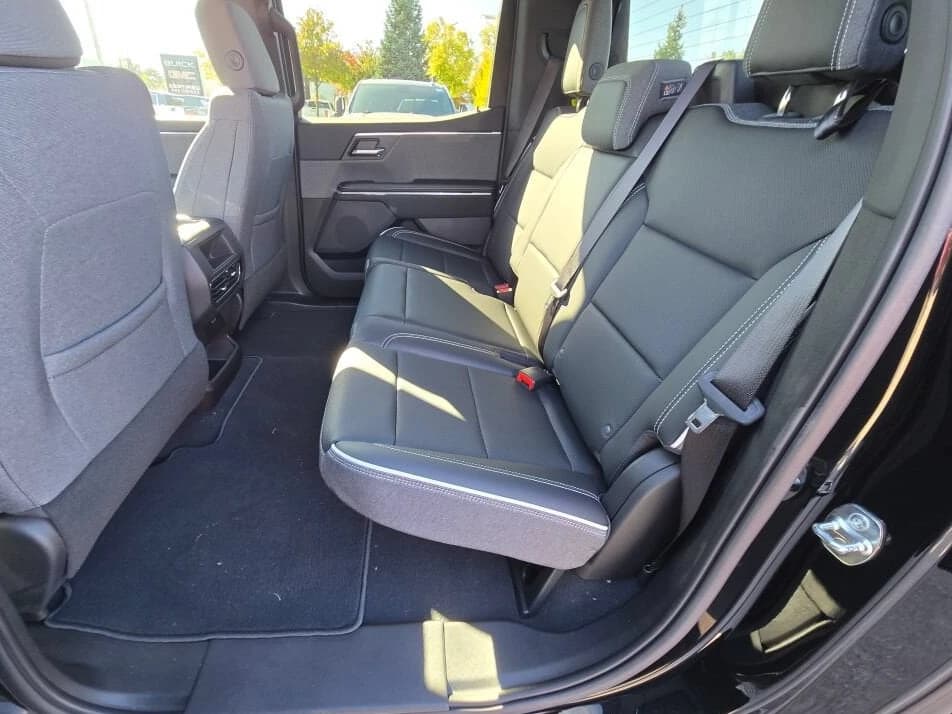GMC Sierra EV Extended Range Elevation e4WD Crew Cab 2026 — side view