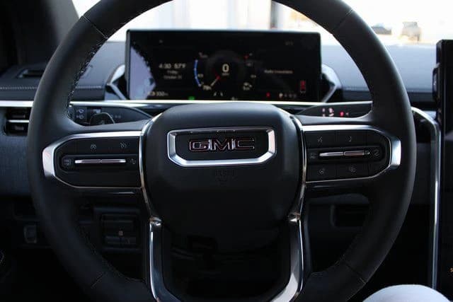 GMC Sierra EV Extended Range Elevation e4WD Crew Cab 2026 — side view