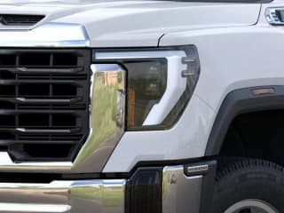 GMC Sierra 2500HD Pro 4WD Reg Cab 142"
