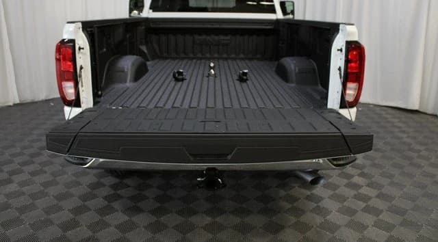 GMC Sierra 2500HD SLE 4WD Reg Cab 142" 2025 — side view