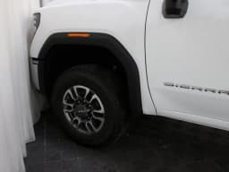 GMC Sierra 2500HD SLE 4WD Reg Cab 142" 2025 — side view