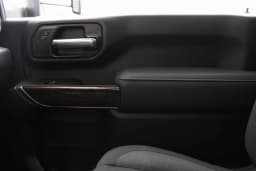 GMC Sierra 2500HD SLE 4WD Reg Cab 142" 2025 — side view