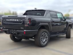 GMC HUMMER EV Pickup 3X e4WD Crew Cab 2025 — side view
