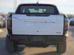 GMC HUMMER EV Pickup 3X e4WD Crew Cab 2025 — side view
