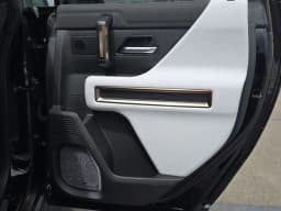 GMC HUMMER EV Pickup 3X e4WD Crew Cab 2025 — side view