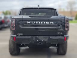 GMC HUMMER EV Pickup 3X e4WD Crew Cab 2025 — side view