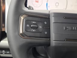 GMC HUMMER EV Pickup 3X e4WD Crew Cab 2025 — side view