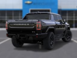 GMC HUMMER EV Pickup 2X e4WD Crew Cab 2026 — side view
