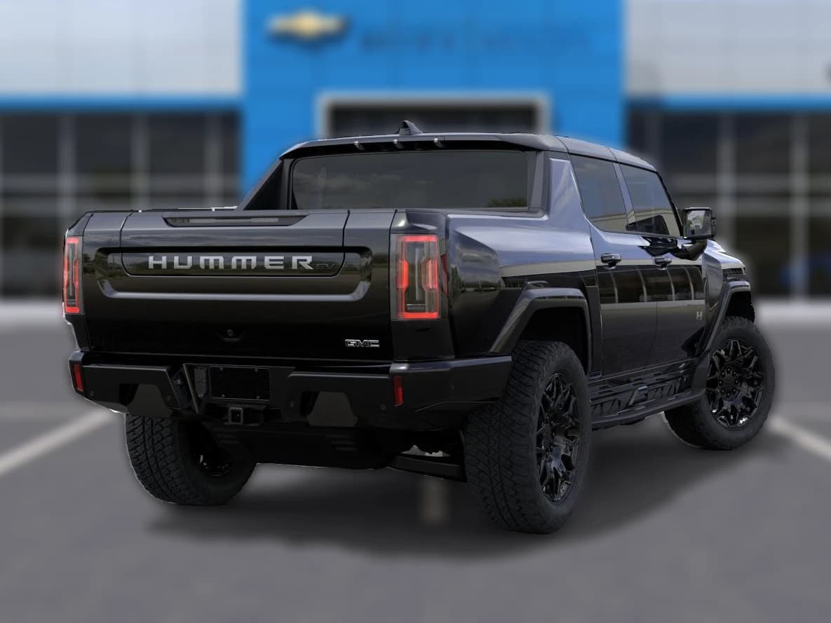 GMC HUMMER EV Pickup 2X e4WD Crew Cab 2026 — side view
