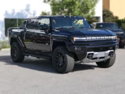 GMC HUMMER EV Pickup 2X e4WD Crew Cab 2026 — side view